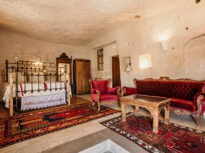 Junior Cave Suites